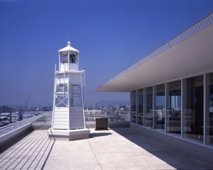 神戸メリケンパークオリエンタルホテル、日本で唯一の「ホテルに建つ公式灯台」1.17に一般公開 [画像]