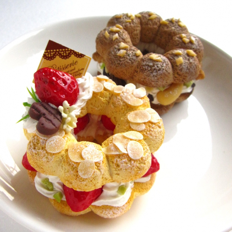 キュートで美味しそうな作品が並ぶ企画展『お菓子な おとぎ話』　神戸市中央区 [画像]