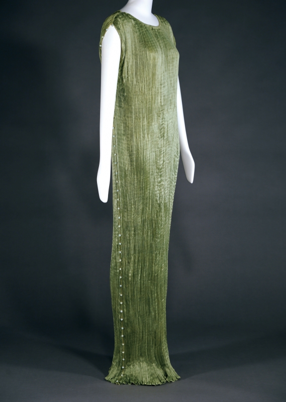 マリアノ・フォルチュニィ 
「デルフォス」ドレス 
1920年頃 
神戸ファッション美術館蔵