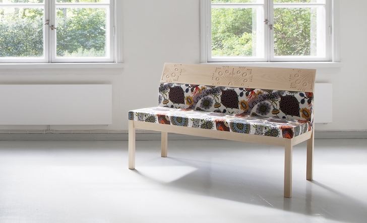 ARTE Bloom sofa, design Klaus Haapaniemi and Jenni Roininen　©原田智香子