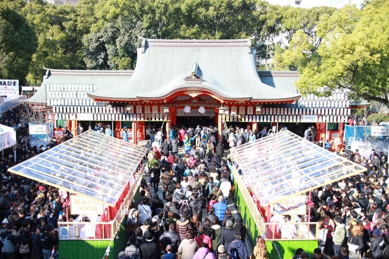 生田神社の初詣　神戸市中央区 [画像]