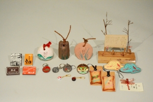 トンボの標本や兜、玩具など特別展「とんぼの文化史-童謡の里たつのにおいて-」　たつの市 [画像]