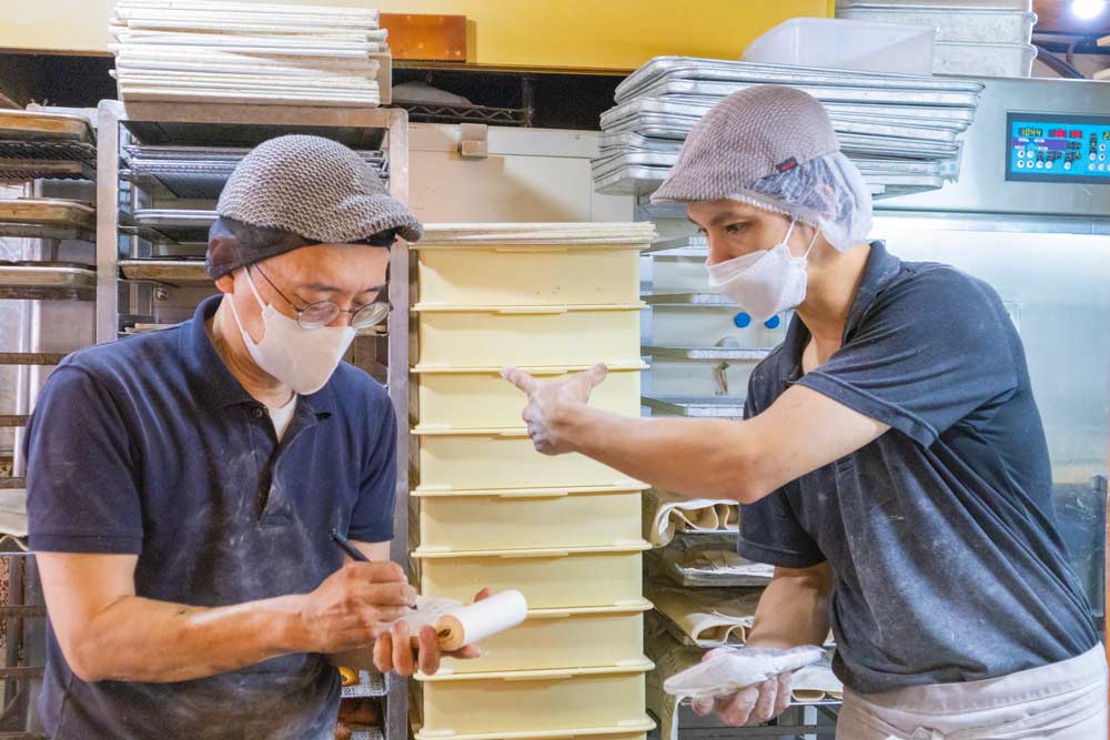 村田さんのところには、全国のお店からパンの製造方法に関する相談が寄せられることも。