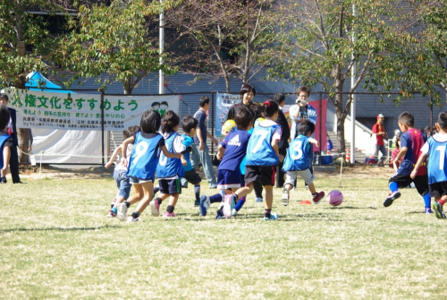 『INAC神戸レオネッサ 子ども人権サッカー教室』参加者募集