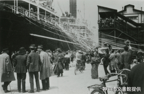 神戸アーカイブ写真館特別企画 『神戸開港150年写真展』　神戸市中央区