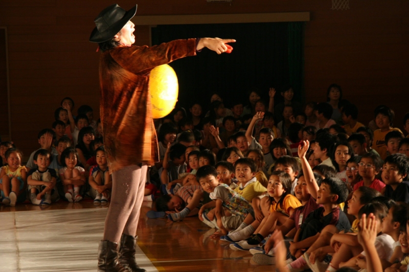 児童演劇『卵をとるのはだあれ？』　神戸市中央区 [画像]