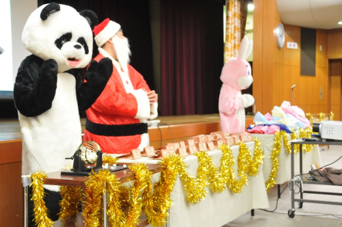 神戸市立王子動物園『動物園クリスマス会』　神戸市灘区