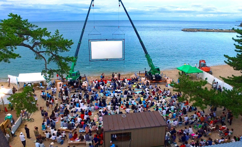海の上のスクリーンで映画鑑賞『うみぞら映画祭2017』　洲本市