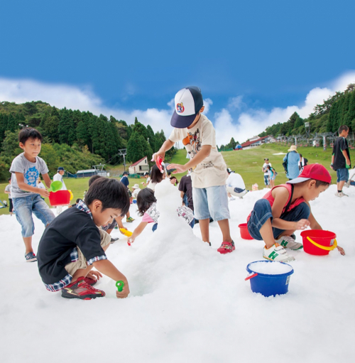 六甲山カンツリーハウス『真夏の雪まつり』 神戸市灘区