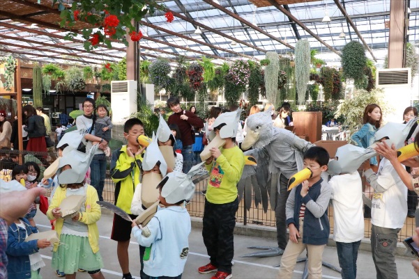 神戸どうぶつ王国『動物たちに挑戦！ 王国大運動会』 [画像]