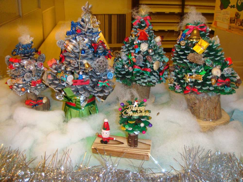 須磨海浜水族園『オリジナルクリスマスツリーやリースをつくろう』神戸市須磨区