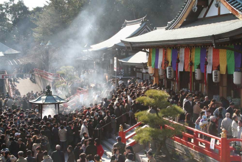 門戸厄神 東光寺『新年祈祷会・厄除け大祭』　西宮市