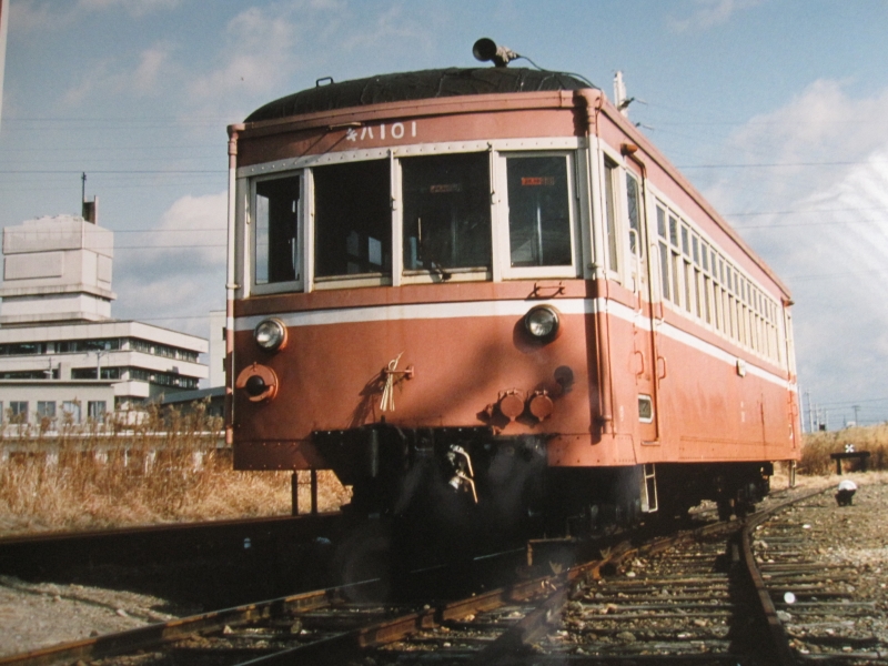 「野口駅に停車する気動車（別府鉄道キハ101）」 
1984年1月撮影