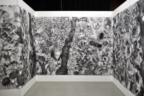 神戸アートビレッジセンター　野原万里絵作品展『モノクロームレクリエーション』