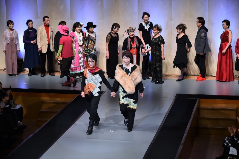 シニアによるファッションショー『はりま・コレクション2018』　加東市 [画像]