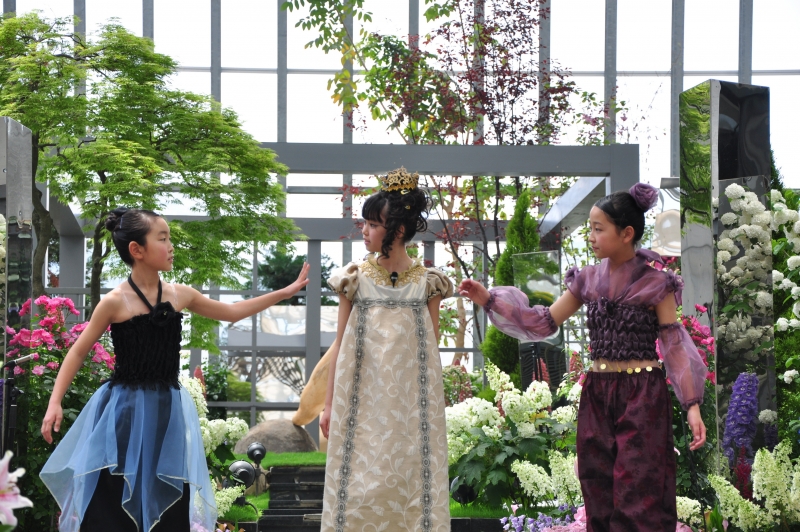 奇跡の星の植物館『淡路夢舞台 コスプレ・薔薇祭』淡路市 [画像]