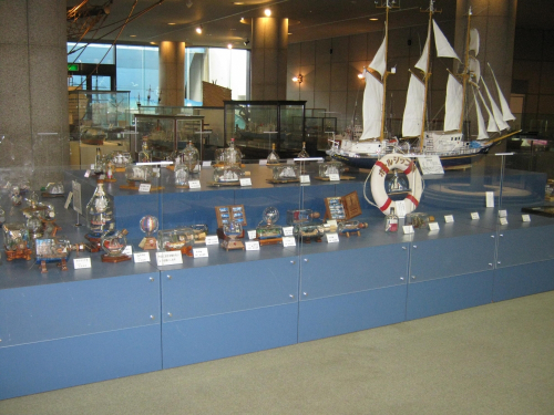 神戸海洋博物館『ボトルシップ大阪作品展』　神戸市中央区