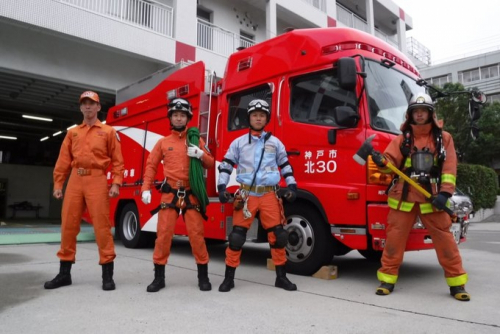 神戸市北消防署『BE HEROES！』を「もりもりおもちゃ箱フェスタ2018」で開催