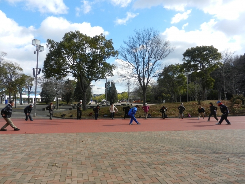 神戸総合運動公園で『歩き初め！高塚山ハイキング』　神戸市須磨区 [画像]