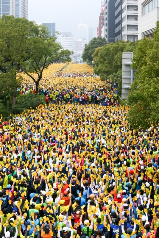 『第9回神戸マラソン』開催決定　4月4日からランナーの募集を開始 [画像]