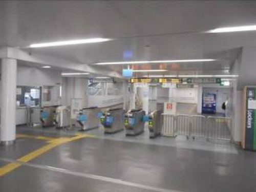 ポートライナー市民広場駅においてオフピーク乗車推進キャンペーン実施