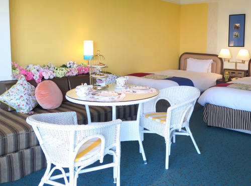 神戸ポートピアホテル『Chesty』プロデュースの客室が期間限定オープン
