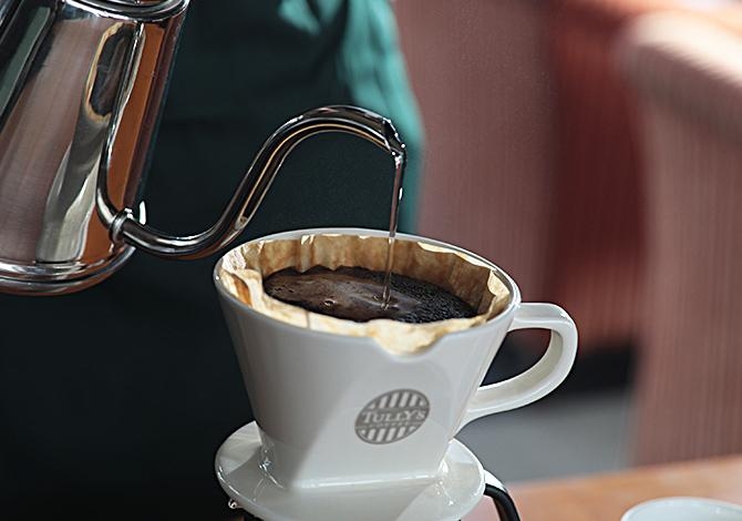 タリーズコーヒー　おいしいコーヒーの淹れ方を学ぶ『コーヒースクール』 [画像]
