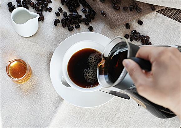 タリーズコーヒー　おいしいコーヒーの淹れ方を学ぶ『コーヒースクール』 [画像]