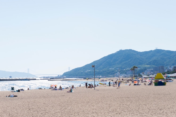 須磨海岸　©一般財団法人神戸観光局
