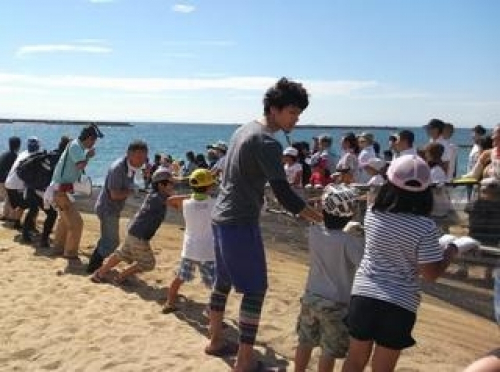 子どもを育むスマハマプロジェクト『親子で地曳網体験』　神戸市須磨区