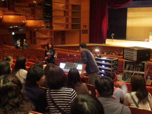 神戸国際会館『みせます！こくさいホールの舞台裏～体感！舞台制作の現場～』