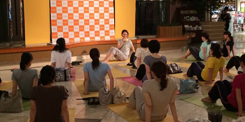 西宮ガーデンズで無料ヨガ体験「秋のＢｅａｕｔｙ ＹＯＧＡイベント　～ココロとカラダをリラックス～」　