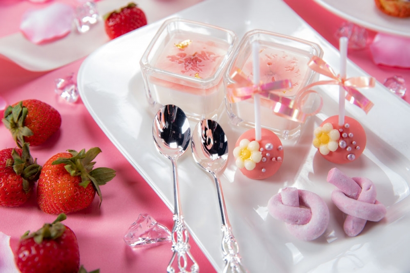 ラ・スイート神戸オーシャンズガーデン『Sweet Pink Strawberry Afternoon Tea』 [画像]