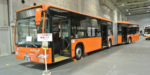 バス車両の展示など「第 14 回スルッと KANSAI バスまつり」　姫路市