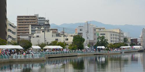 神戸・清盛隊の演舞や名物“清盛なべ”など「２０１４兵庫運河祭」　神戸市兵庫区