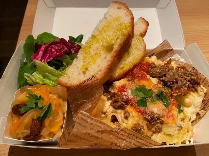 リベロ特製ラザニアとお惣菜BOX 860円（税込）（出典：葵LIBERO　公式instagram）