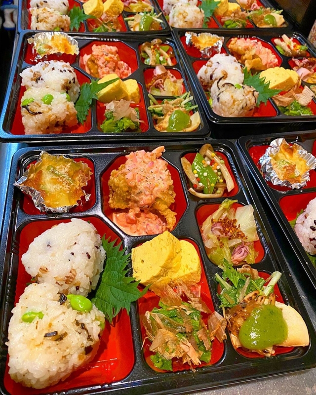 「おにぎりとおばんざい 七花」特製おにぎり弁当で先行オープン　神戸市灘区 [画像]