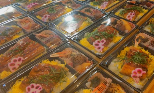 神戸三宮『SAKANAYA UOHIDE（魚秀）』刺身や海鮮丼、お弁当をテイクアウト