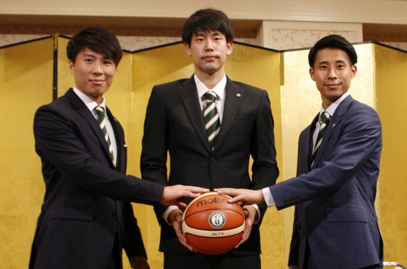 （左より）今野翔太選手、福田真生選手、渡邊翔太選手