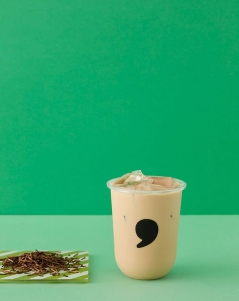 comma tea（コンマティー）　新商品『棒ほうじ茶ミルクティー』 [画像]