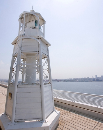 日本で唯一の「ホテルに建つ公式灯台」 無料公開実施　神戸市中央区 [画像]