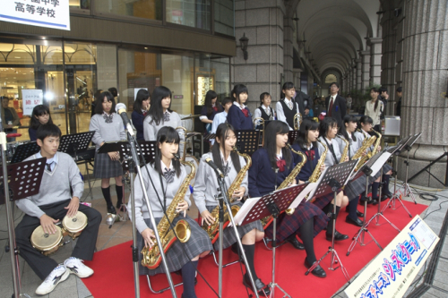 関西のジャズキッズが大セッション！ 日野皓正さんを招いてのコンサートも開催 神戸市中央区