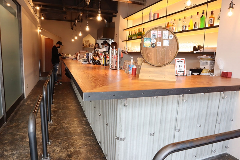 神戸トアロードにカフェ＆立ち飲み『スタンド こしかけ』オープン　神戸市中央区 [画像]