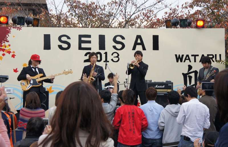 昨年度開催の様子（写真提供：兵庫医科大学大学祭実行委員会）