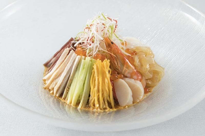 海鮮五目冷麺 2,178円（税込）