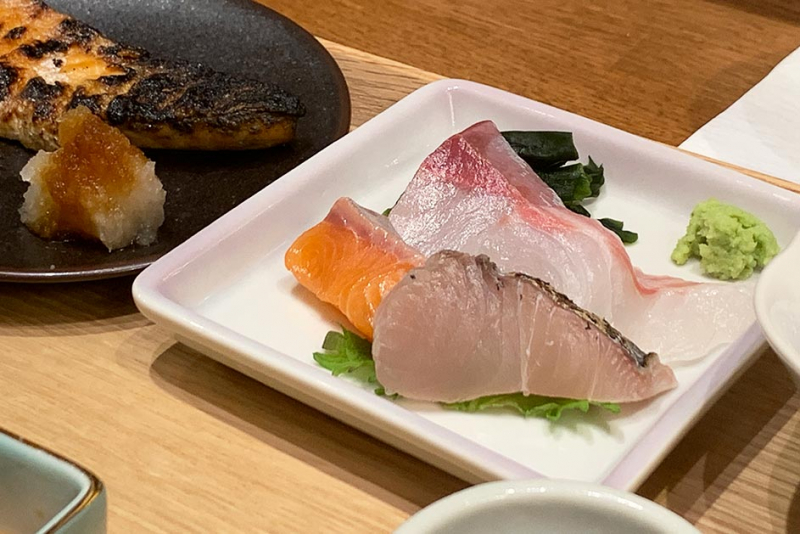 EKIZO神戸三宮「魚のじげん」で日替わり定食を食べてきました [画像]