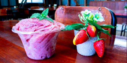 「ささはら菜園 摘みたて苺直売所」完熟いちごのかき氷　実食レポ 尼崎市