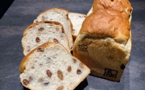 高級食パン専門店「KONA TKZ」プレミアム食パン「空」をオンライン販売