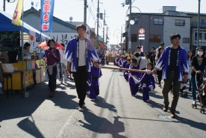 10月開催時には大石りくまつり稚児行列などもあった