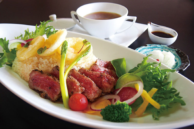 淡路インターナショナルホテル「淡路和牛サーロインステーキ丼」5,500円